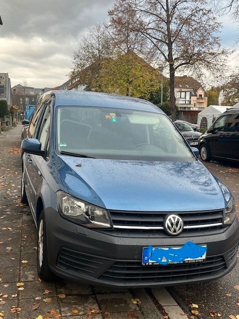 VW Caddy 230.000 km 10.200 € Karlsruhe 76135