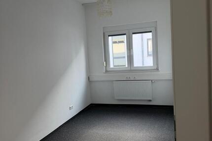 Wohnung Karlsruhe Knielingen - 3 Zimmer, 75 m&sup2;, 1.000&euro; | Angebot:25442226