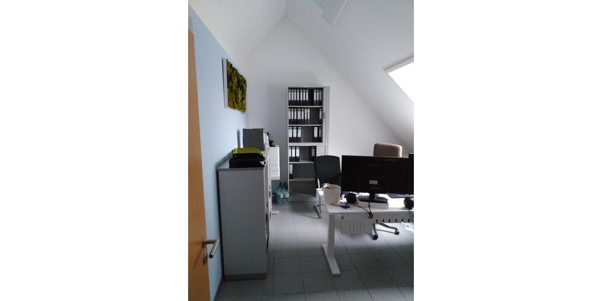 Diverse möblierte Bürozimmer mit 1-2 Arbeitsplätzen ab 01.02.2026 zimmer