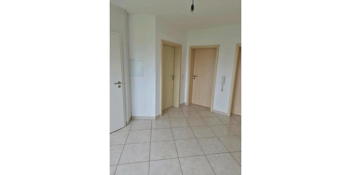 Etagenwohnung Bad Schönborn - 2 Zimmer, 100 m&sup2;, 340.000&euro; | Angebot:25921111