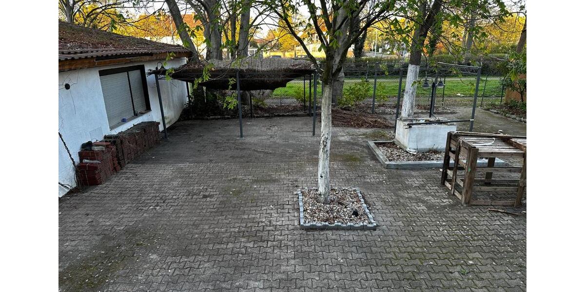 Gaststätte mit 2 Wohneinheiten in Karlsruhe-Knielingen - Mieten zimmer