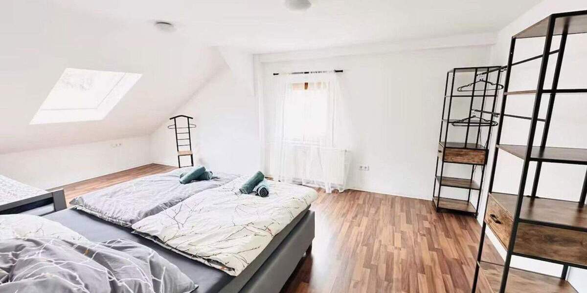Etagenwohnung Pforzheim Nordstadt - 3 Zimmer, 110 m&sup2;, 1.050&euro; | Angebot:25720791