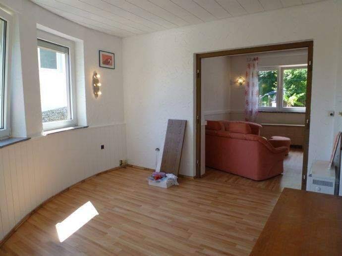 Etagenwohnung Karlsruhe Grünwettersbach - 5 Zimmer, 115 m&sup2;, 1.100&euro; | Angebot:26916853