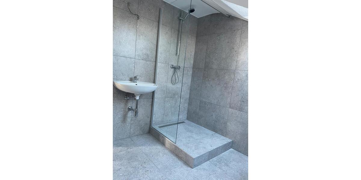 Dachgeschoßwohnung Pforzheim Nordstadt - 2 Zimmer, 46 m&sup2;, 750&euro; | Angebot:24750383