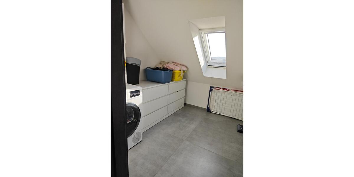 Exklusive 5,5-Zimmer-Maisonette-Dachgeschosswohnung mit Aufzug 5.5 zimmer