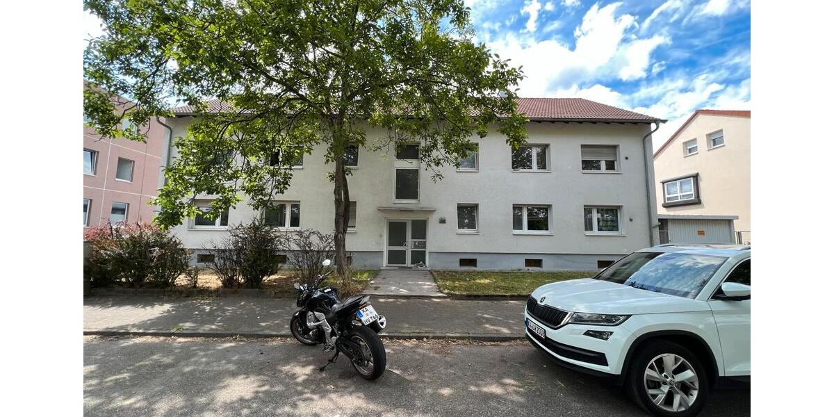 Helle 4 Zimmer Wohnung in Karlsruhe Neureuther str.37 DG 4 zimmer