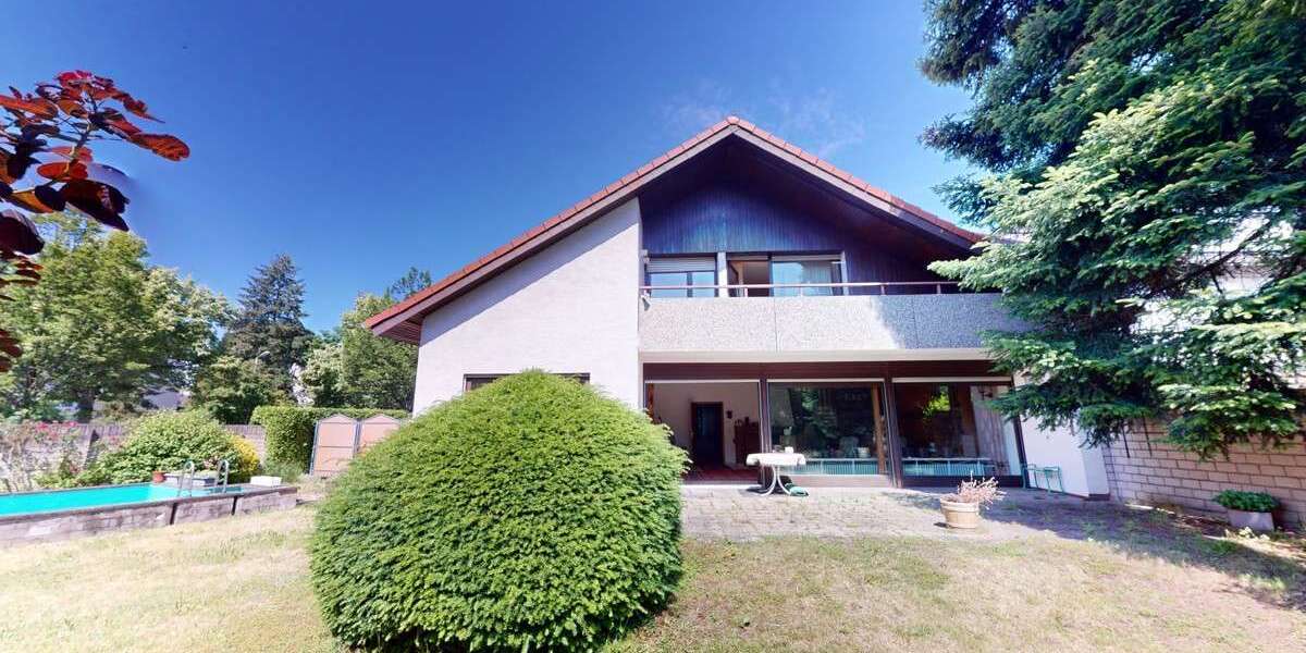 Haus zum Kaufen in Karlsruhe Daxlanden 995.000 € 298.38 m² 11 zimmer