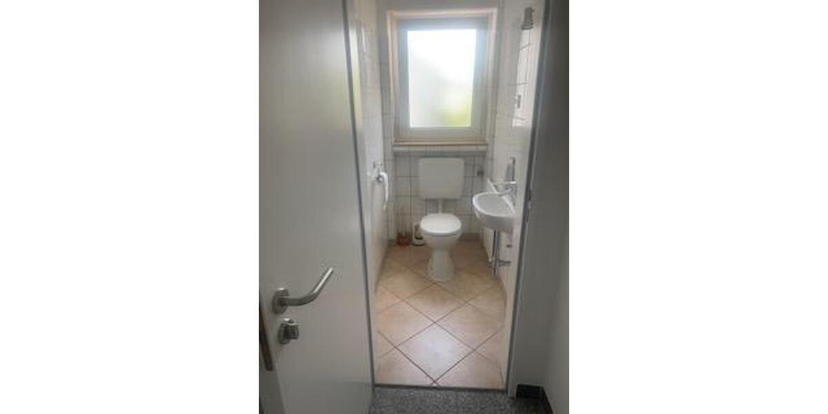 Etagenwohnung Karlsruhe Südstadt - 3 Zimmer, 83 m&sup2;, 1.050&euro; | Angebot:26393567