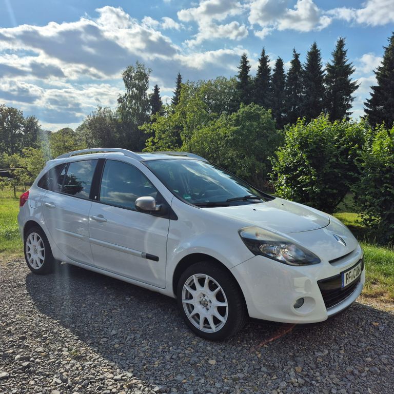 Renault Clio 150.000 km 3.999 € Schömberg 75328