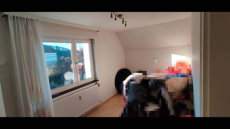 Dachgeschoßwohnung Pforzheim Büchenbronn - 3 Zimmer, 69 m&sup2;, 189.000&euro; | Angebot:27071567