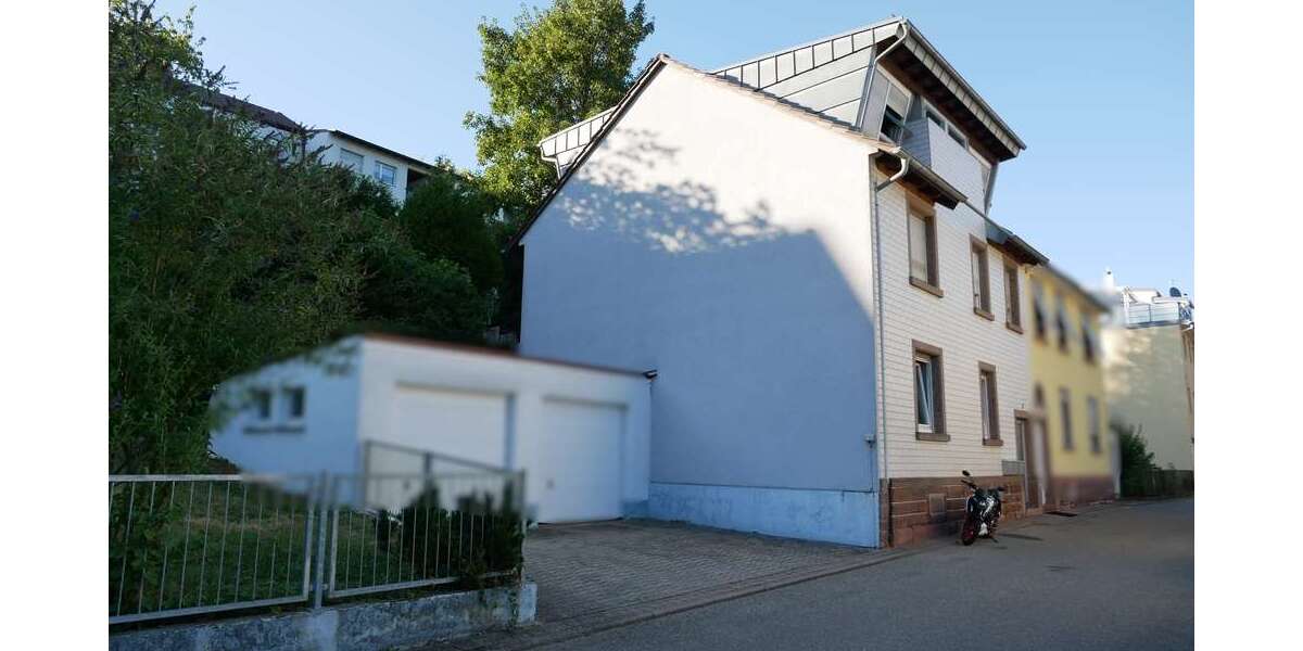 Einfamilienhaus Pforzheim Eutingen - 8 Zimmer, 190 m&sup2;, 390.000&euro; | Angebot:27350755