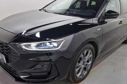 Ford Focus 59.860 km 18.750 &euro; Landau 76829