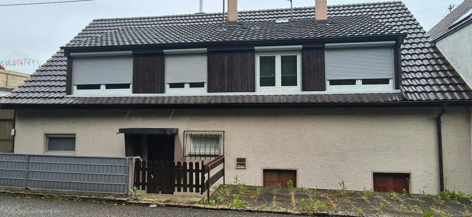 Einfamilienhaus Baden-Baden Balg - 7 Zimmer, 160 m&sup2;, 410.000&euro; | Angebot:26795033