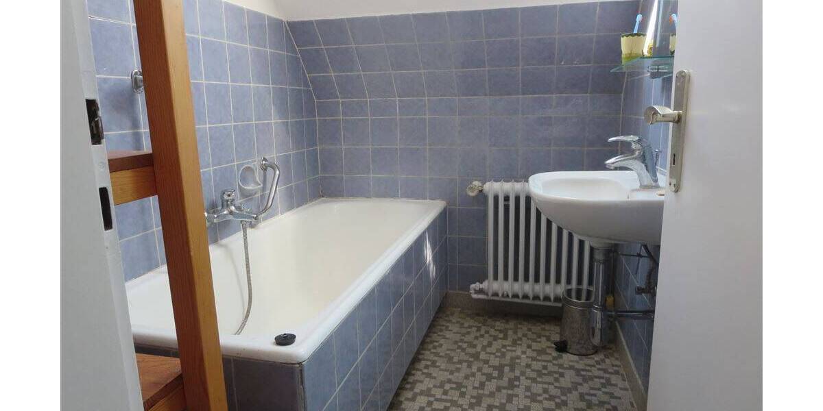 Mehrfamilienhaus, Wohnhaus Bietigheim - 6 Zimmer, 146 m&sup2;, 430.000&euro; | Angebot:26596519