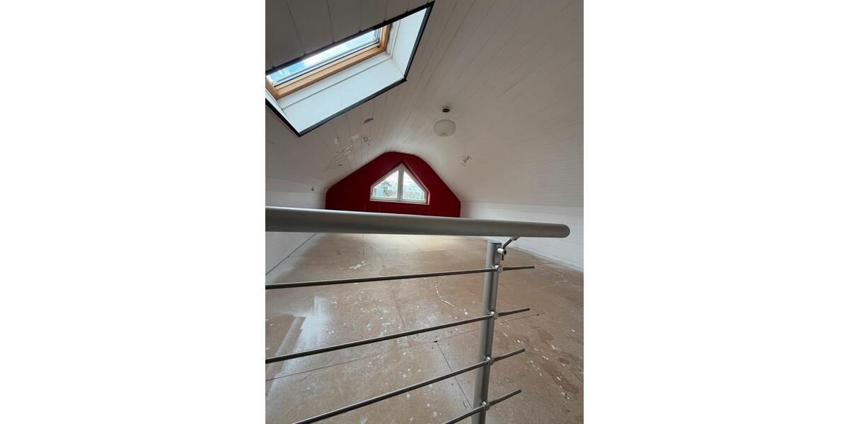 Dachgeschoßwohnung Rastatt - 4 Zimmer, 140 m&sup2;, 1.550&euro; | Angebot:26535960