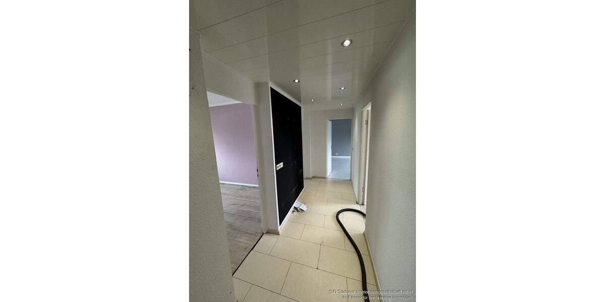 3-Zimmer-Wohnung in 4 OG mit Balkon in ruhiger Wohnlage ohne Aufzug! Anwesen - Karlsruhe-Ost 3 zimmer