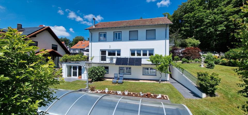 Mehrfamilienhaus, Wohnhaus Neuenbürg - 8 Zimmer, 246 m&sup2;, 799.000&euro; | Angebot:27122752
