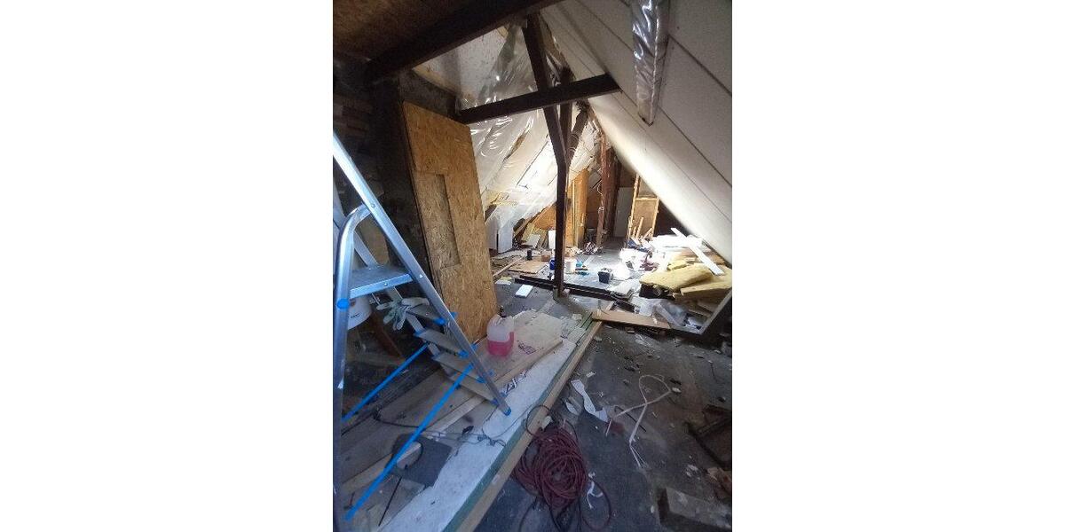 Dachgeschoßwohnung Bietigheim - 5 Zimmer, 68 m&sup2;, 190.000&euro; | Angebot:26957518