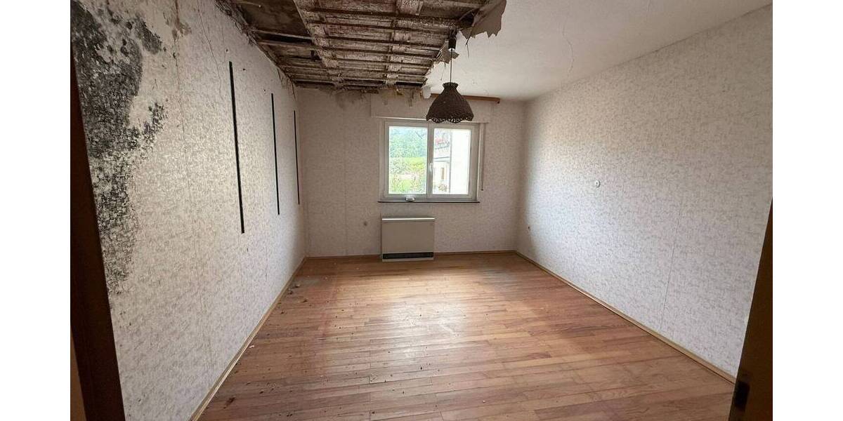Einfamilienhaus Karlsbad-Ittersbach Ittersbach - 5 Zimmer, 148 m&sup2;, 359.000&euro; | Angebot:23984013