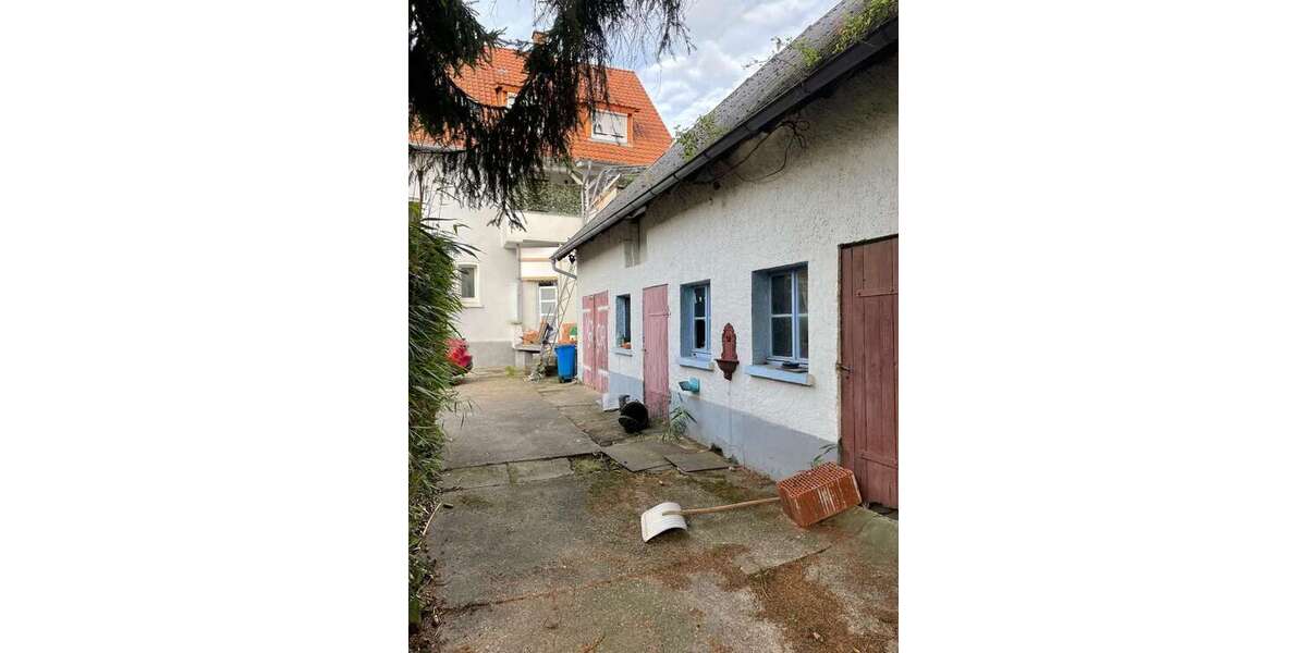 Attraktives 2-Familienhaus mit Gewerbeeinheit und Baupotenzial – Kapitalanlage mit 6,2% Rendite! - Mehrfamilienhaus, Wohnhaus Wörth am Rhein | Angebot:26548280