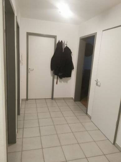 Komfortable 3 Zimmerwohnung mit Terrasse, Garten und zwei Badezimmern 3 zimmer