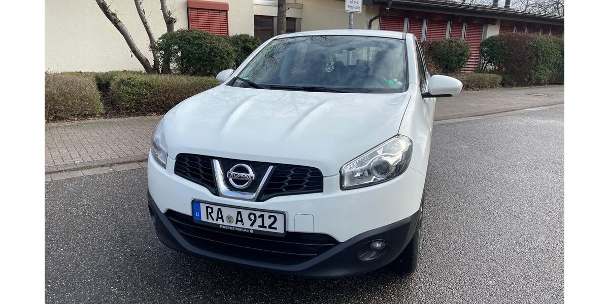 Nissan Qashqai 180.000 km 8.400 &euro; Rastatt 76437