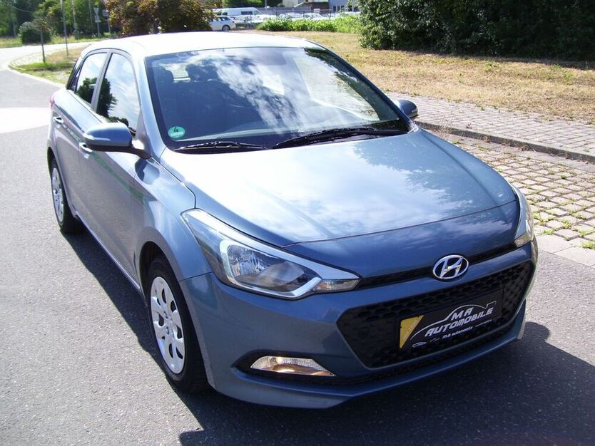 i20
