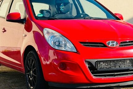 Hyundai i20 228.000 km 2.499 € Au am Rhein 76474