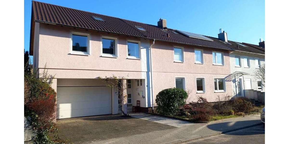 Einfamilienhaus Karlsruhe Rüppurr - 9 Zimmer, 187 m&sup2;, 780.000&euro; | Angebot:25873381