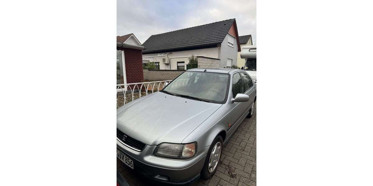 Honda Civic 72.000 km 3.000 &euro; Lingenfeld 67360