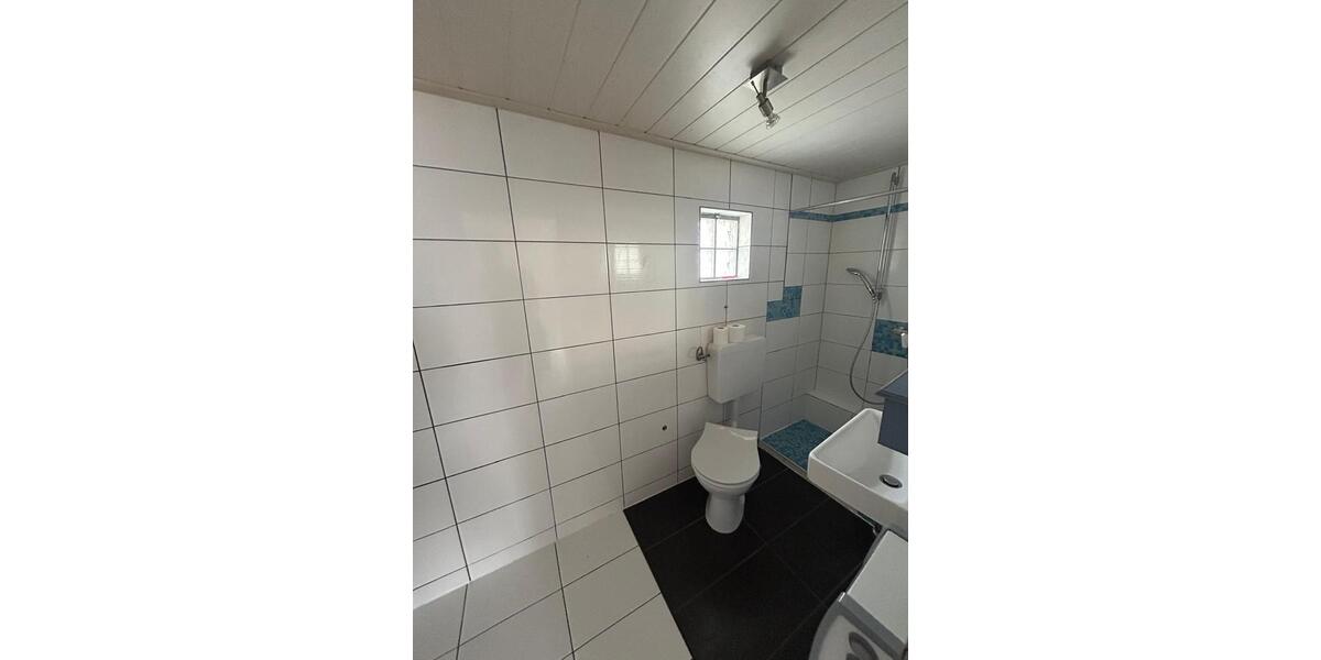 Einfamilienhaus Hördt - 3 Zimmer, 70 m&sup2;, 950&euro; | Angebot:25783472