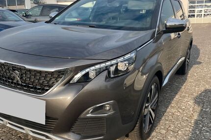 Peugeot 5008 92.000 km 23.500 € Muggensturm 76461