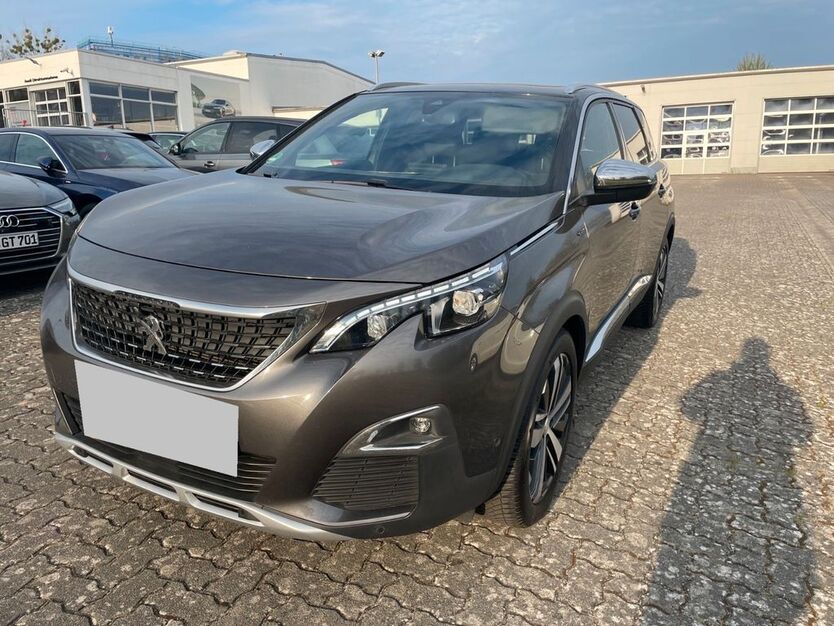 Peugeot 5008 92.000 km 23.500 € Muggensturm 76461