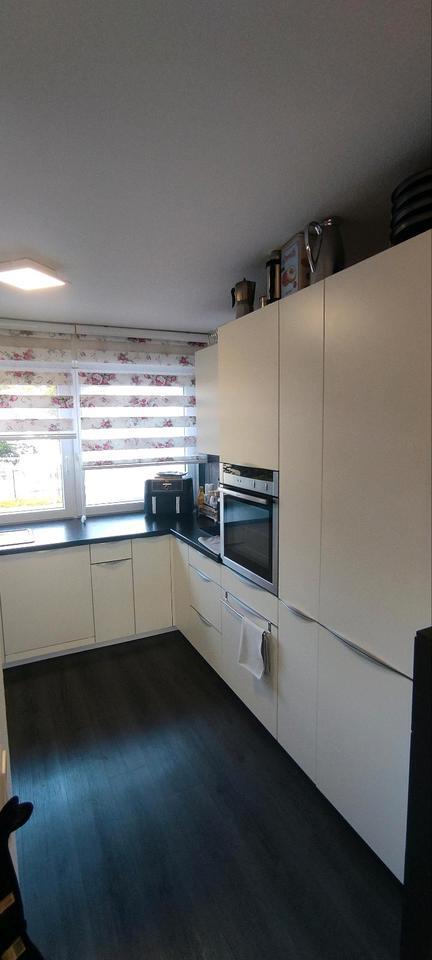 helle 3-Zimmer Erdgeschoss Wohnung mit Garage