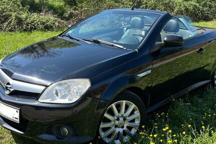 Opel Tigra 232.000 km 2.300 &euro; Karlsruhe 76189