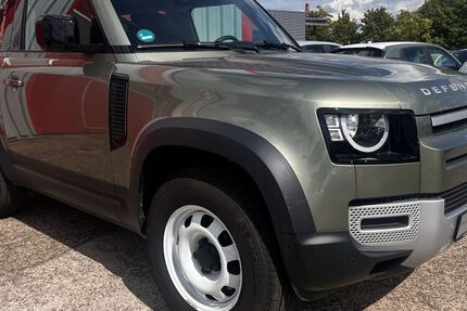 Land Rover Defender 30.000 km 57.450 &euro; Landau 76829