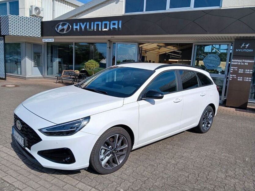 i30