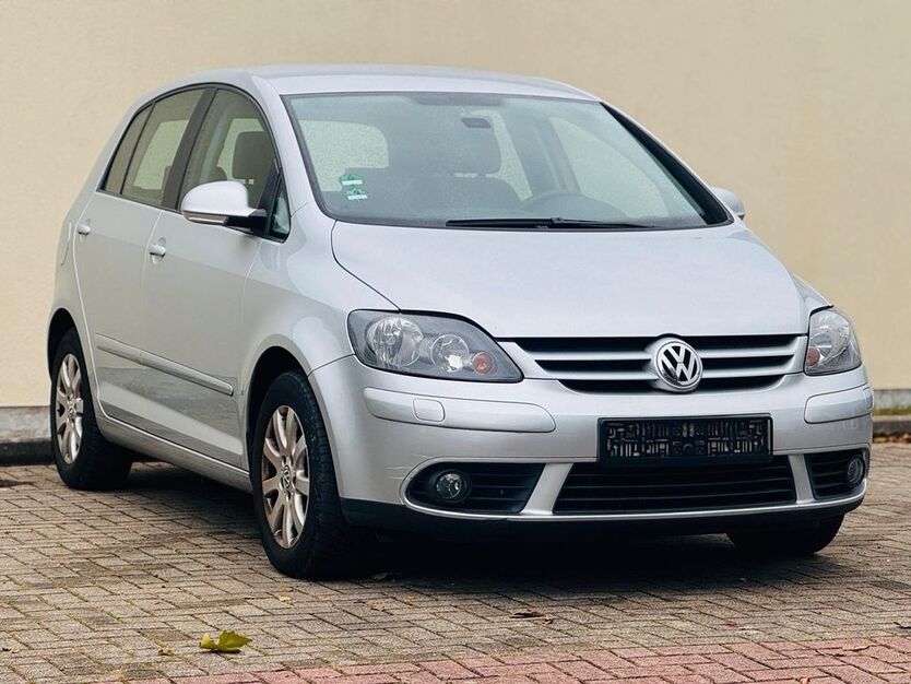 VW Golf 92.000 km 5.990 € Au am Rhein 76474