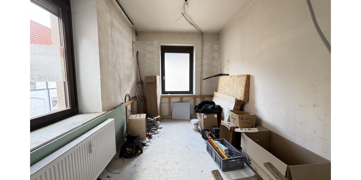 Teilsaniertes 3-Familienhaus in Pforzheim-Würm 14 zimmer