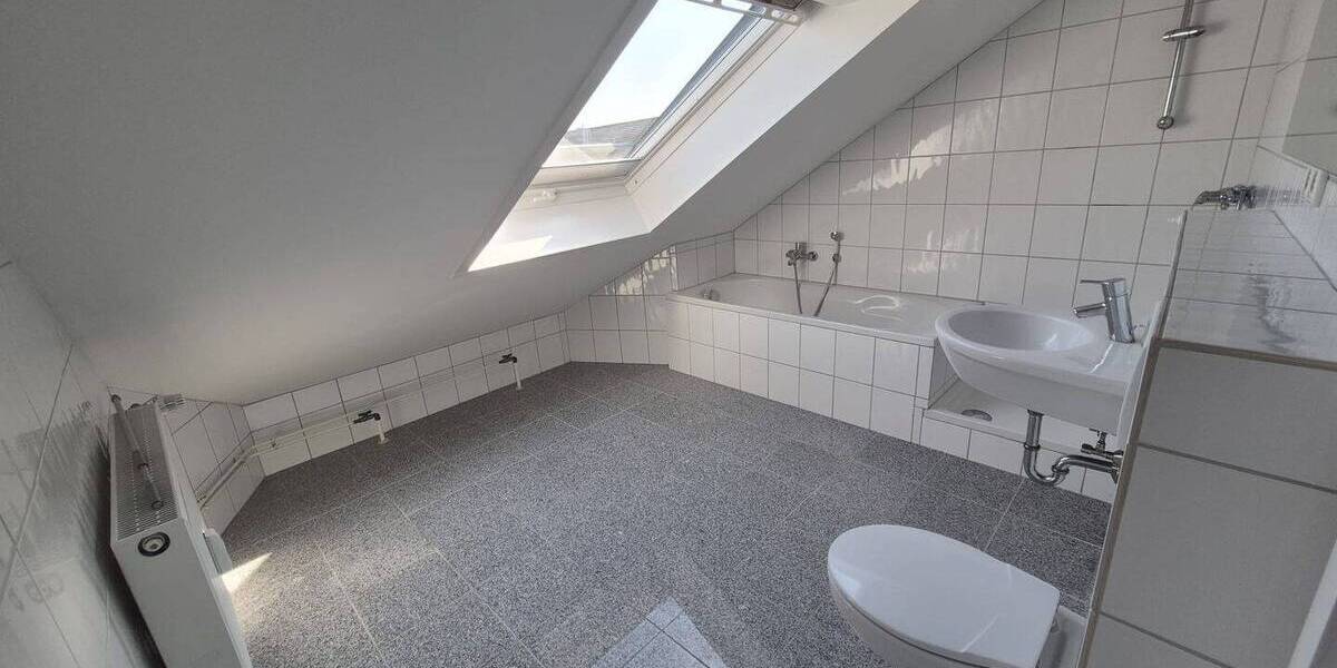 Etagenwohnung Karlsruhe Neureut - 2 Zimmer, 62 m&sup2;, 210.000&euro; | Angebot:25909141