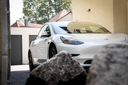 Tesla Model 3 158.711 km 21.490 &euro; Gaggenau 76571