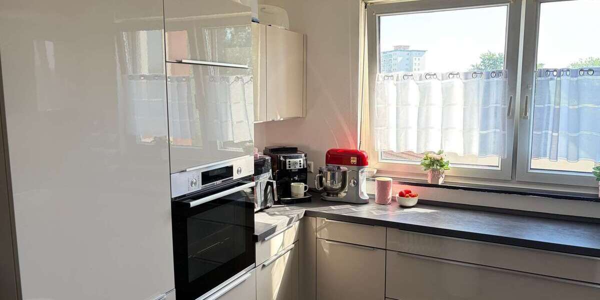 4 Zimmer, 2 Balkone & über 5 % Rendite – attraktive Wohnung nahe Mercedes-Benz - Etagenwohnung Rastatt | Angebot:27329566