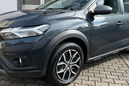Dacia Sandero 25.200 km 16.490 € Pfinztal 76327