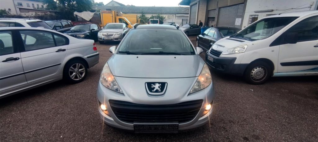 Peugeot 207 110.580 km 2.999 € Karlsruhe 76185