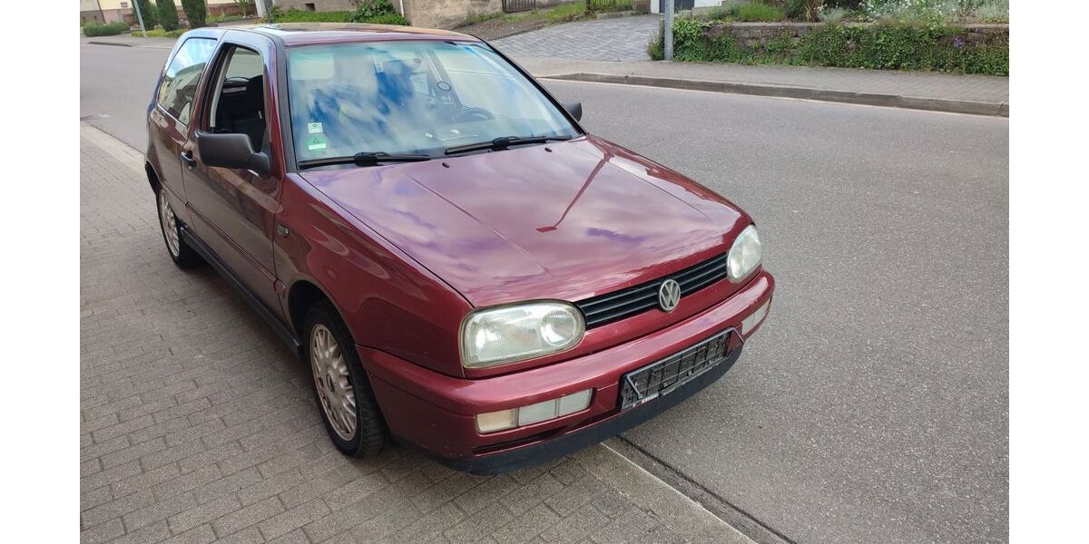 VW Golf 162.073 km 1.000 &euro; Bruchsal 76646