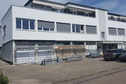 Büro in Engelsbrand 735 € 105 m² zimmer