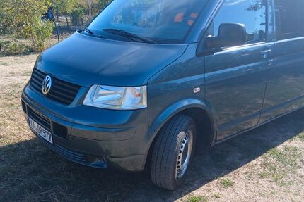 VW T5 Transporter 240.000 km 12.000 &euro; Karlsruhe 76187