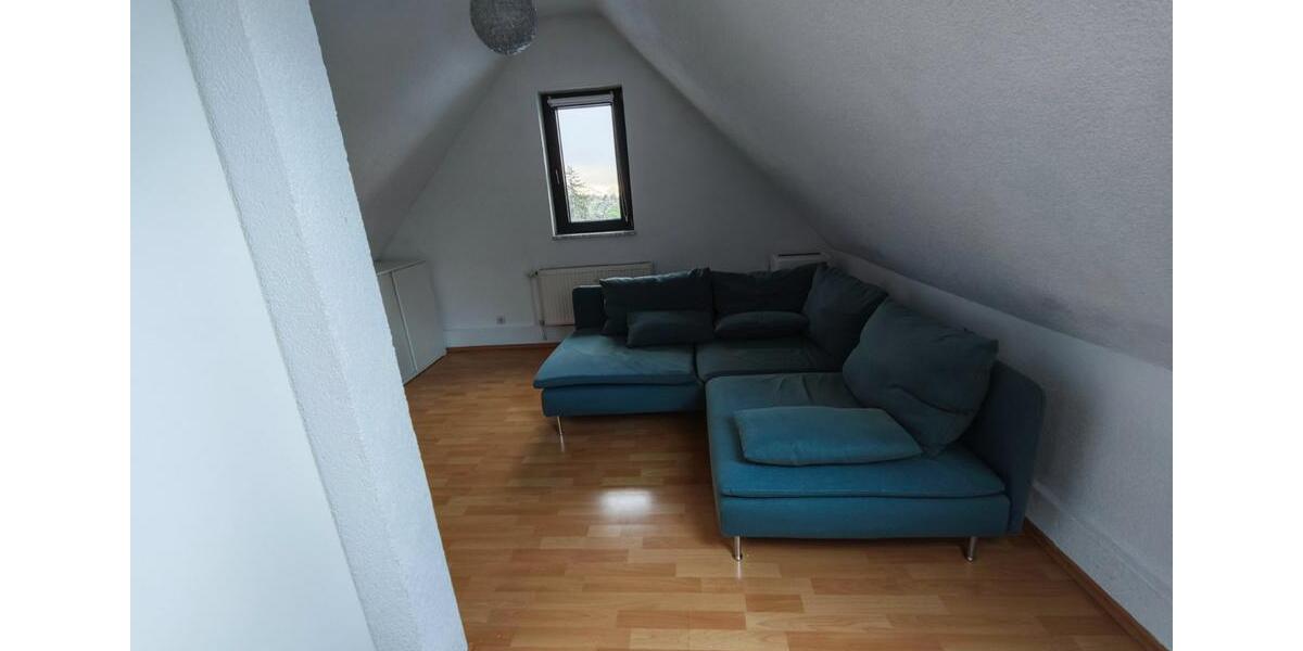 Dachgeschoßwohnung Pfinztal - 2 Zimmer, 34 m&sup2;, 570&euro; | Angebot:25892338