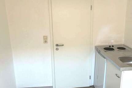 Wohnung zum Mieten in Karlsruhe 385 € 12 m²