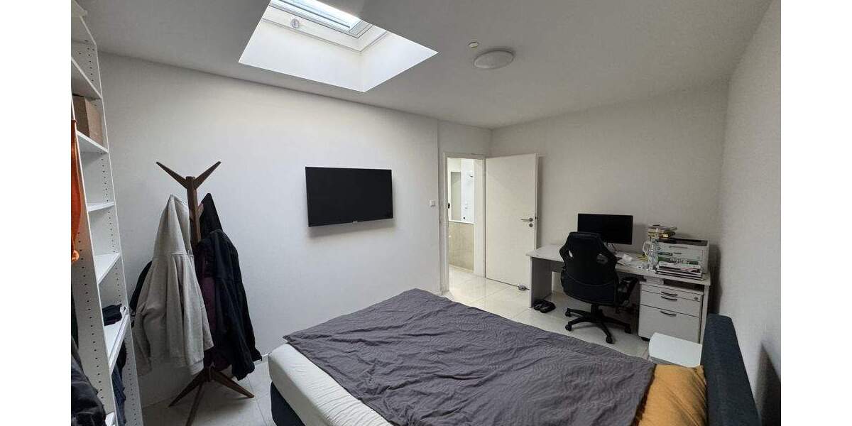 4 Wohnungen + 1 Laden - Attraktives Wohn- und Geschäftshaus in zentraler Lage von Pforzheim-Eutingen 1 zimmer